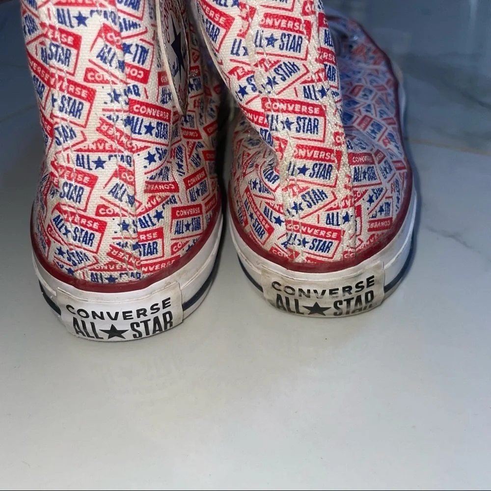 Kids logo Converse